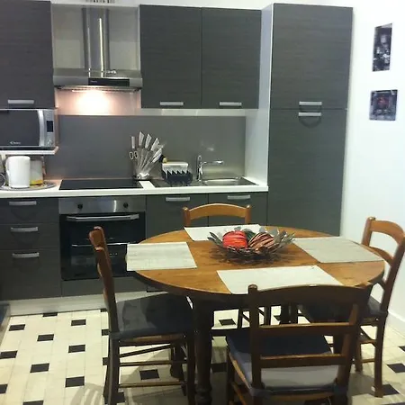 Grand Amiral Apartment Dijon